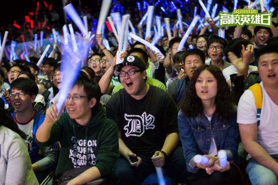 恭喜TL斩获2025LCS Lock In冠军