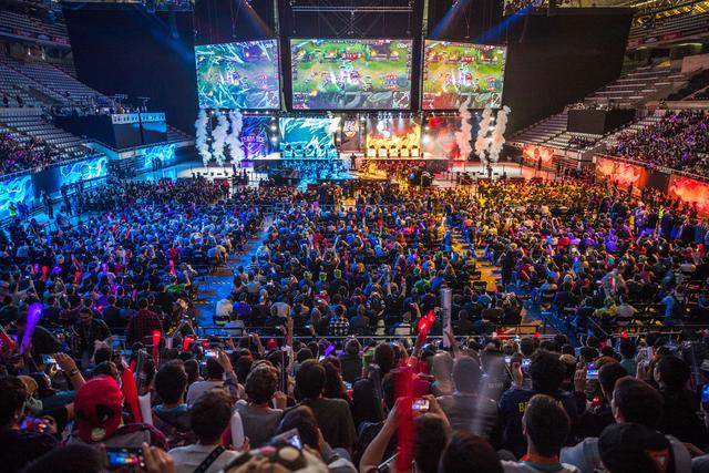 CSGO战队forZe更换新队标，感觉如何？