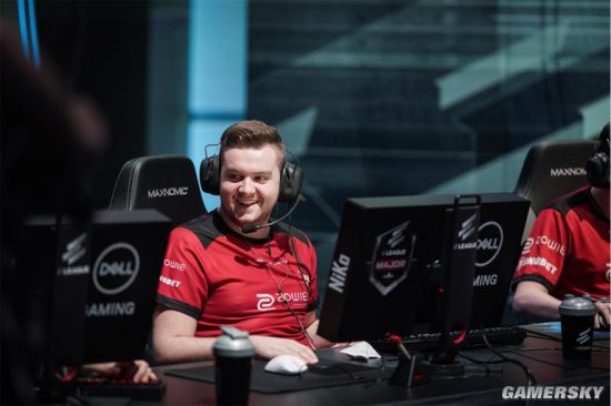 五年前的今天LPL结束LCK六连冠，五年后LPL国际赛事会师决赛