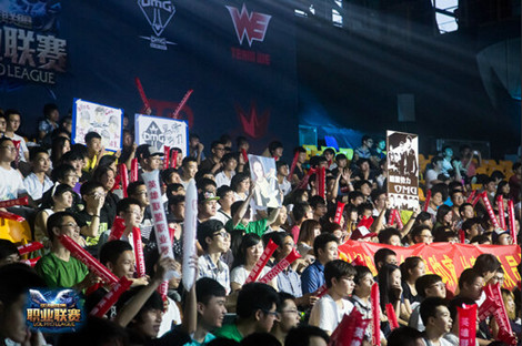 BLAST Rivals 2025春季季后赛：精彩比赛、击杀、评论、表情包、影响者反应